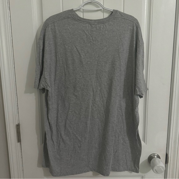 Disneyland 2019 American Flag Tee Shirt - Picture 2 of 3